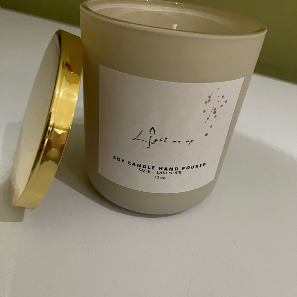 LIGHT ME UP CANDLE